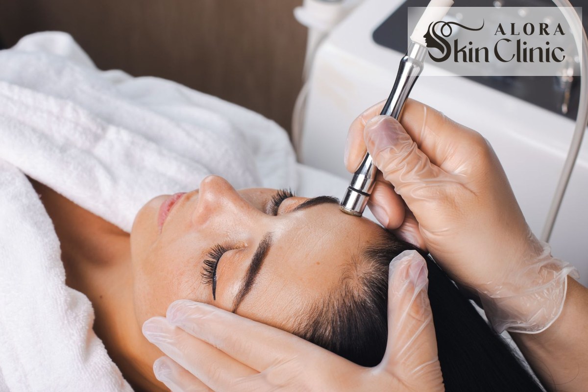 Aesthetician performing a gentle facial treatment on a relaxed client at a Scarborough skin clinic